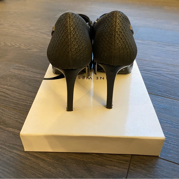Calvin Klein - bootie heels - Size 6 - Picture 5 of 6